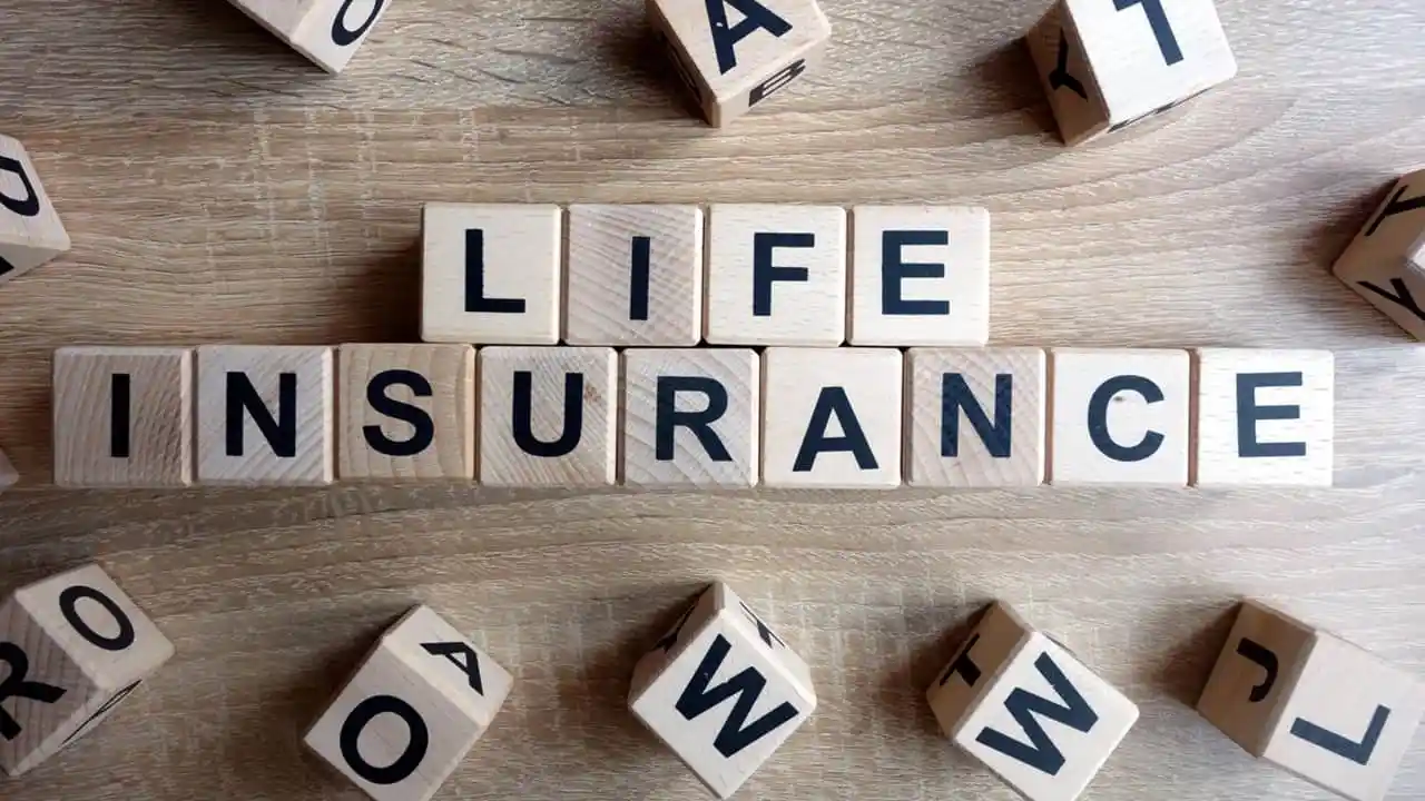 Read more about the article Life Insurers Navigate Challenges and Embrace Digital Transformation