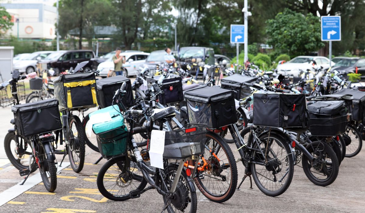 Police Crack Down on Illegal Use of Electric Mobility Devices and Bicycles Arrests 22 People