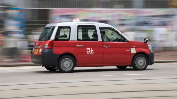 New HK Taxi Fleets: Tech, Safety & Payment Features