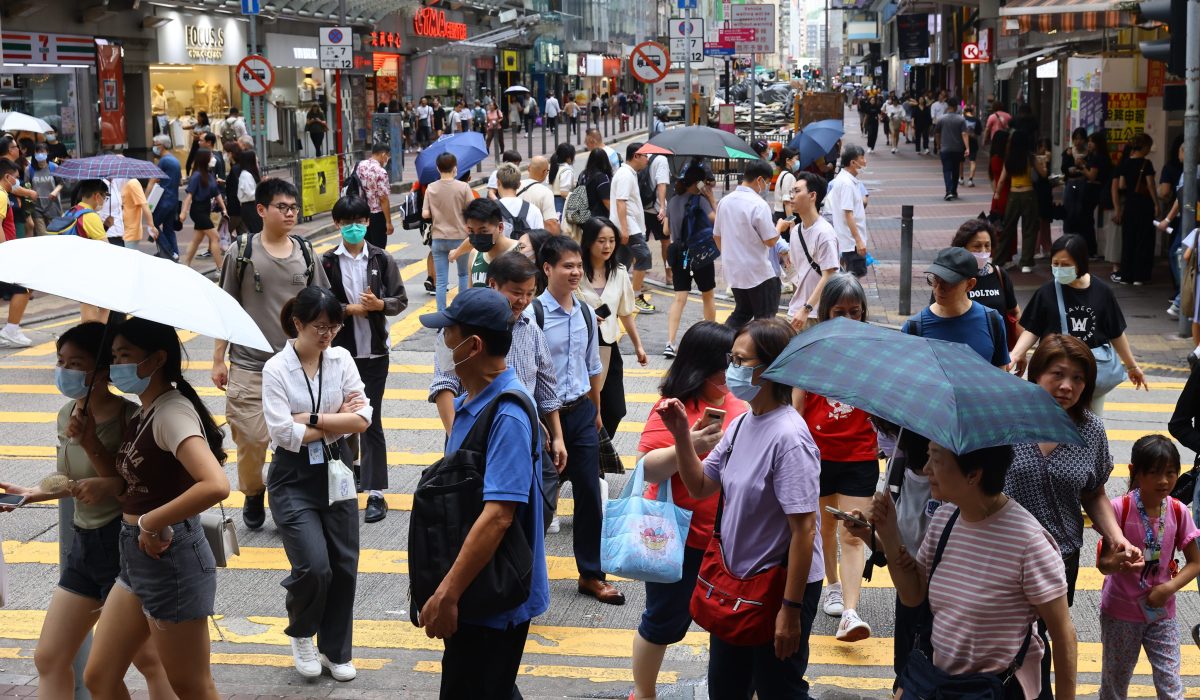 Hong Kong’s 2025 Population Holds Steady at 7.52M