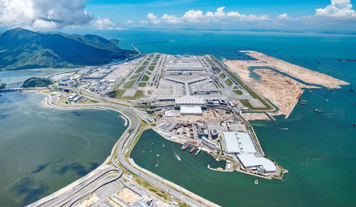 New Committee to Boost Hong Kong’s Global Aviation Hub Status