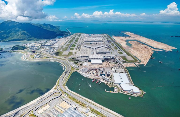 New Committee to Boost Hong Kong’s Global Aviation Hub Status