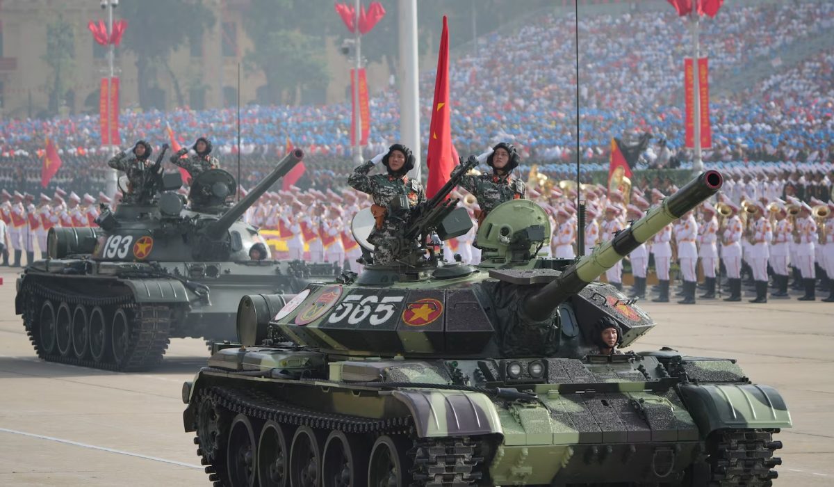 China’s Xi Warns of War or Peace at Military Parade