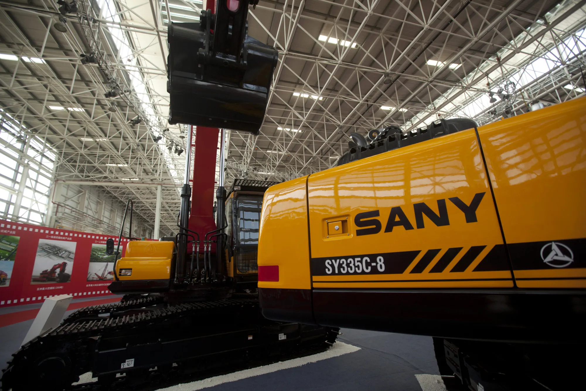 Read more about the article 中國重型機械巨擘三一董事會批准100億港元IPO