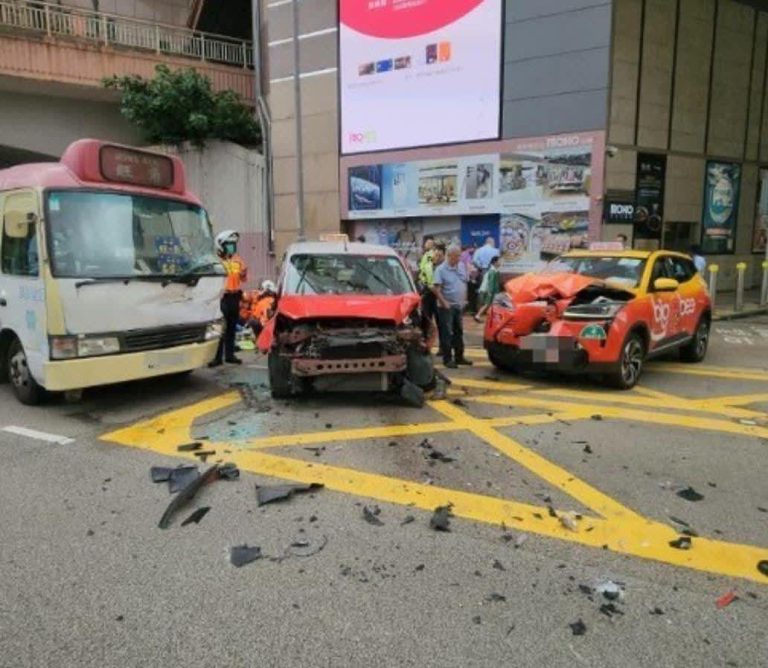 Taxi Crash Near MOKO Mall Injures Five in HK