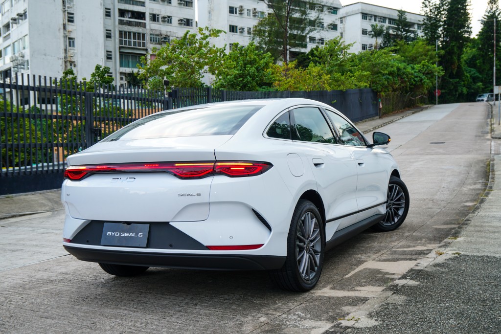 BYD SEAL 6 Local Driving Experience: Rear-Wheel Drive and High Range Analysis