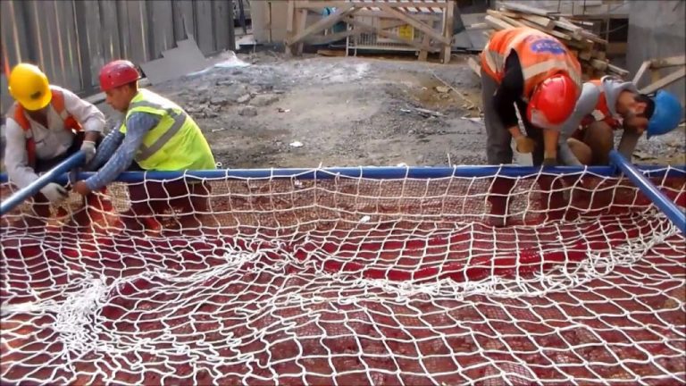 HK Orders Scaffolding Nets Removed Over Fake Safety Docs